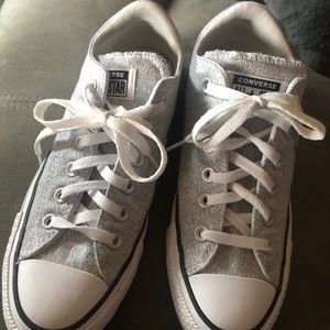Women’s size 9 salt and pepper converse